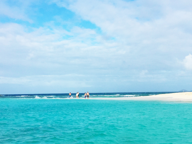 st john boat charters usvi bvi people on sandy spit